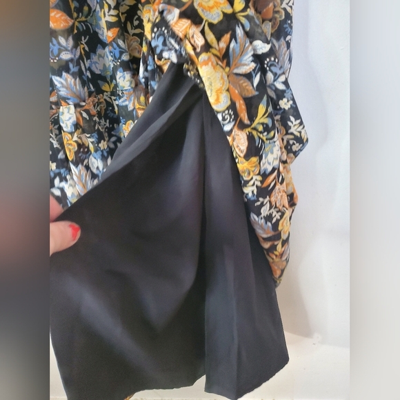 Lucky Brand Black Floral Maxi Dress Size Large Sheer Sleeves Teired V-Neck - Picture 8 of 12